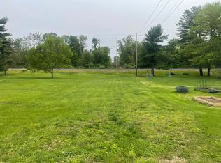 463 W Lincoln St, Utica, IL 61373