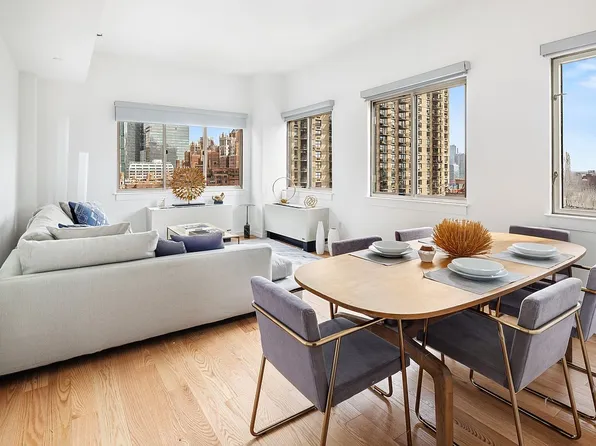 308 E 38th St #2122C, New York, NY 10016