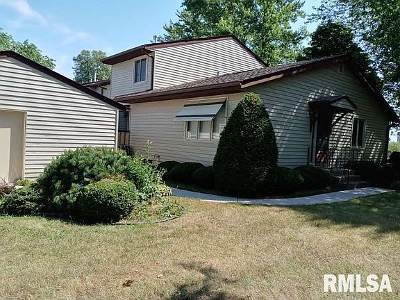 3rd image of 3641 Cedarwood Ct