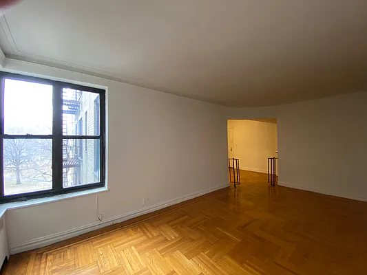 Rented by Sovereign Associates | media 21