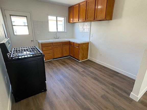 3rd image of 16104 S Harvard Blvd APT B