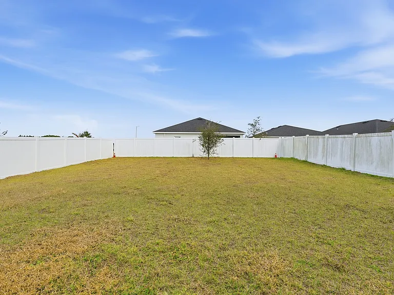 1019 Cascade Dr — Photo 30