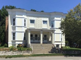 418 N Parker Dr, Janesville, WI 53545