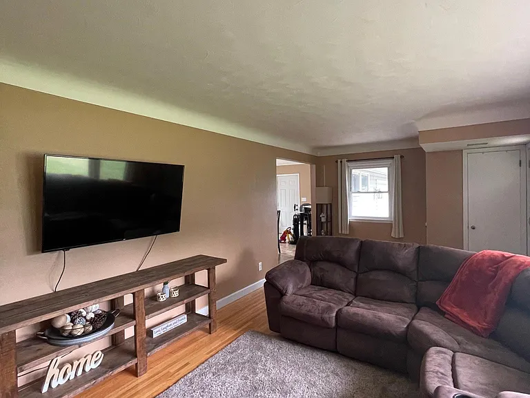 3644 Dennis Ln — Photo 9