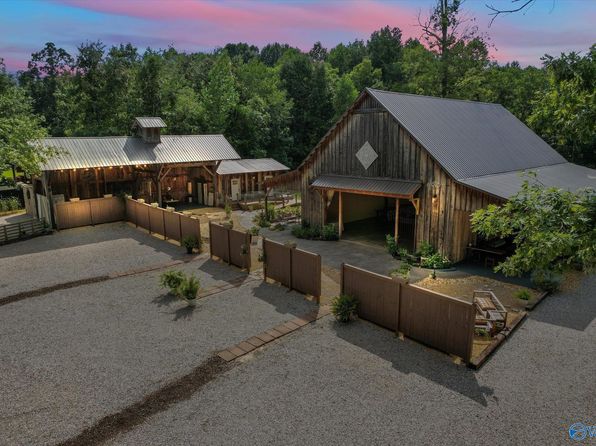 192 J B Walker Rd, New Market, AL 35761