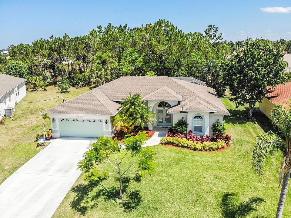 1st image of 5833 NW Lomb Ct