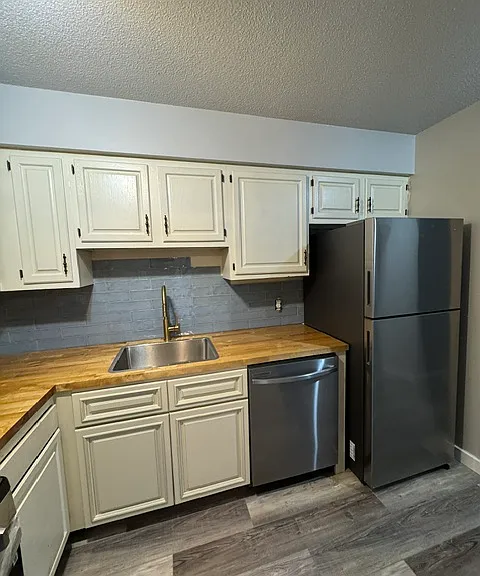 209 N Ford St #9 — Photo 2