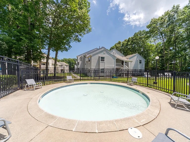 The Landings Apartment Homes — Photo 19
