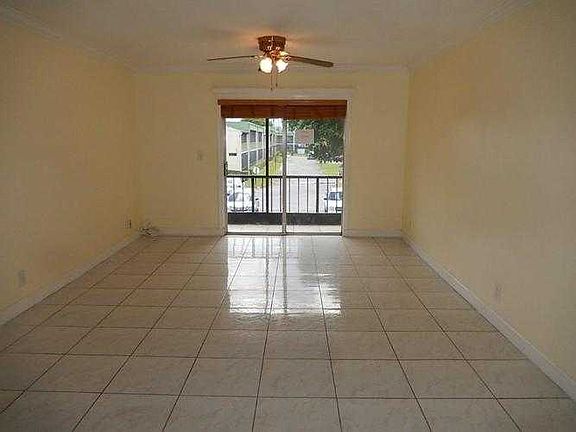 A1609DP_Living room