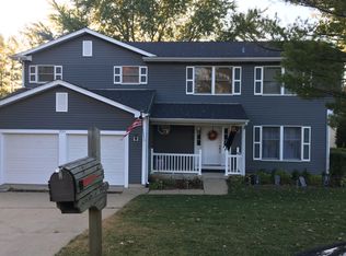 934 Harvest Dr, Antioch, IL 60002