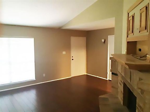 2nd image of 1801 Culberson Dr