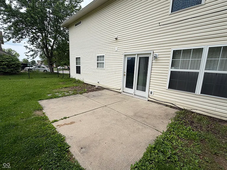 411 Garden Grace Dr — Photo 5