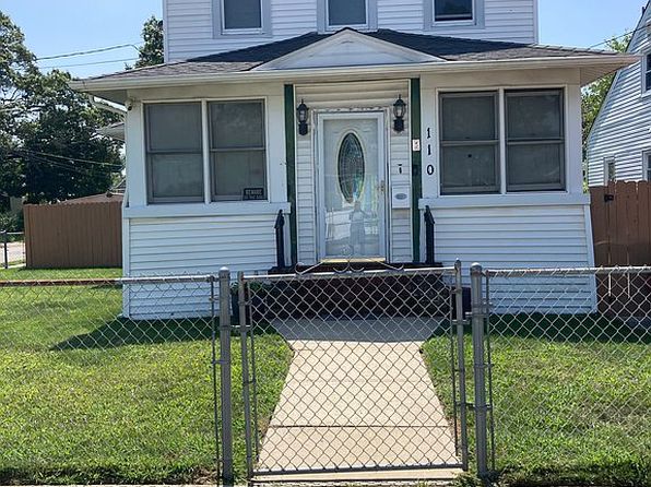 110 E Roosevelt Ave