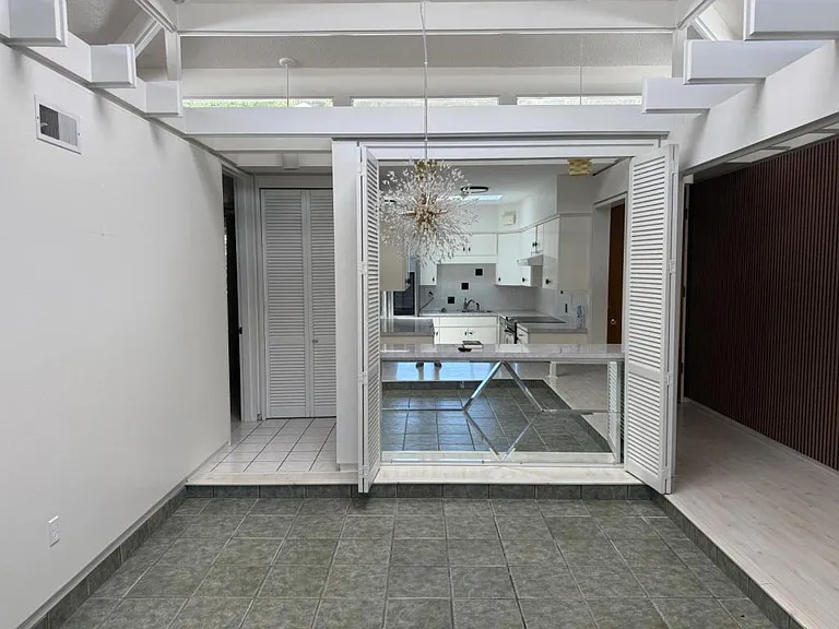 575 Belvedere Dr — Photo 10