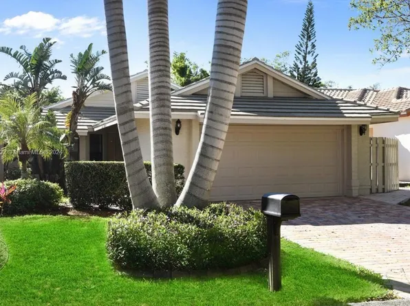 4132 NW 2nd St, Delray Beach, FL 33445