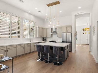 2032 Scarlet Rose Dr, Las Vegas, NV, 89134