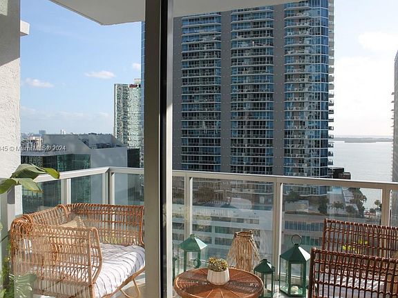 3rd image of 1060 Brickell Ave APT 2505