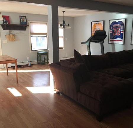 4th image of 156 Lipsett Ave