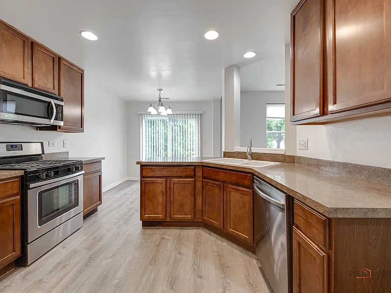 347 Devoe Dr — Photo 16
