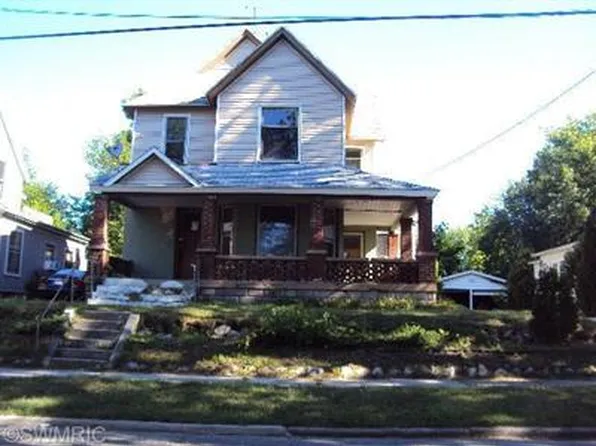 1015 Thomas St SE, Grand Rapids, MI 49506