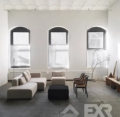 Rented by EXR | media 13