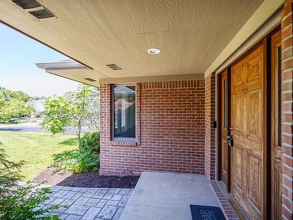 2nd image of 1527 Newport Creek Dr