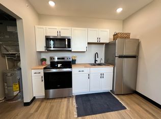 207 Saint Louis St #307, Edwardsville, IL 62025