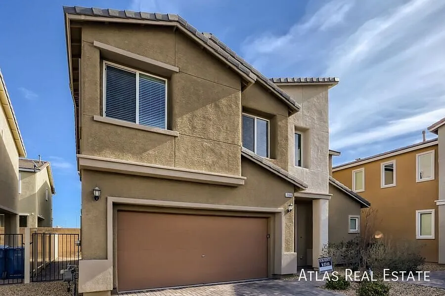 *Coming Soon* Gated Community Home: 3 Bedroom 2.5 Bath, Located In Nlv! — Photo 2