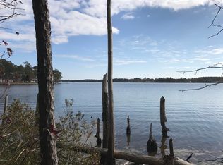 28 Pointe Harbor Dr, Belhaven, NC 27810