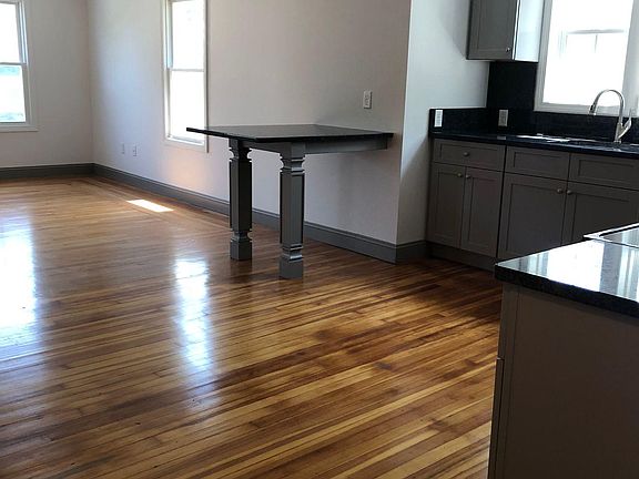 3rd image of 28 Park Pl #2