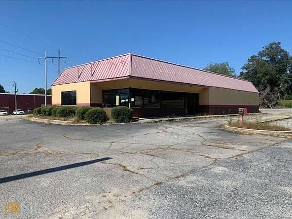 5th image of 214 Central Dr