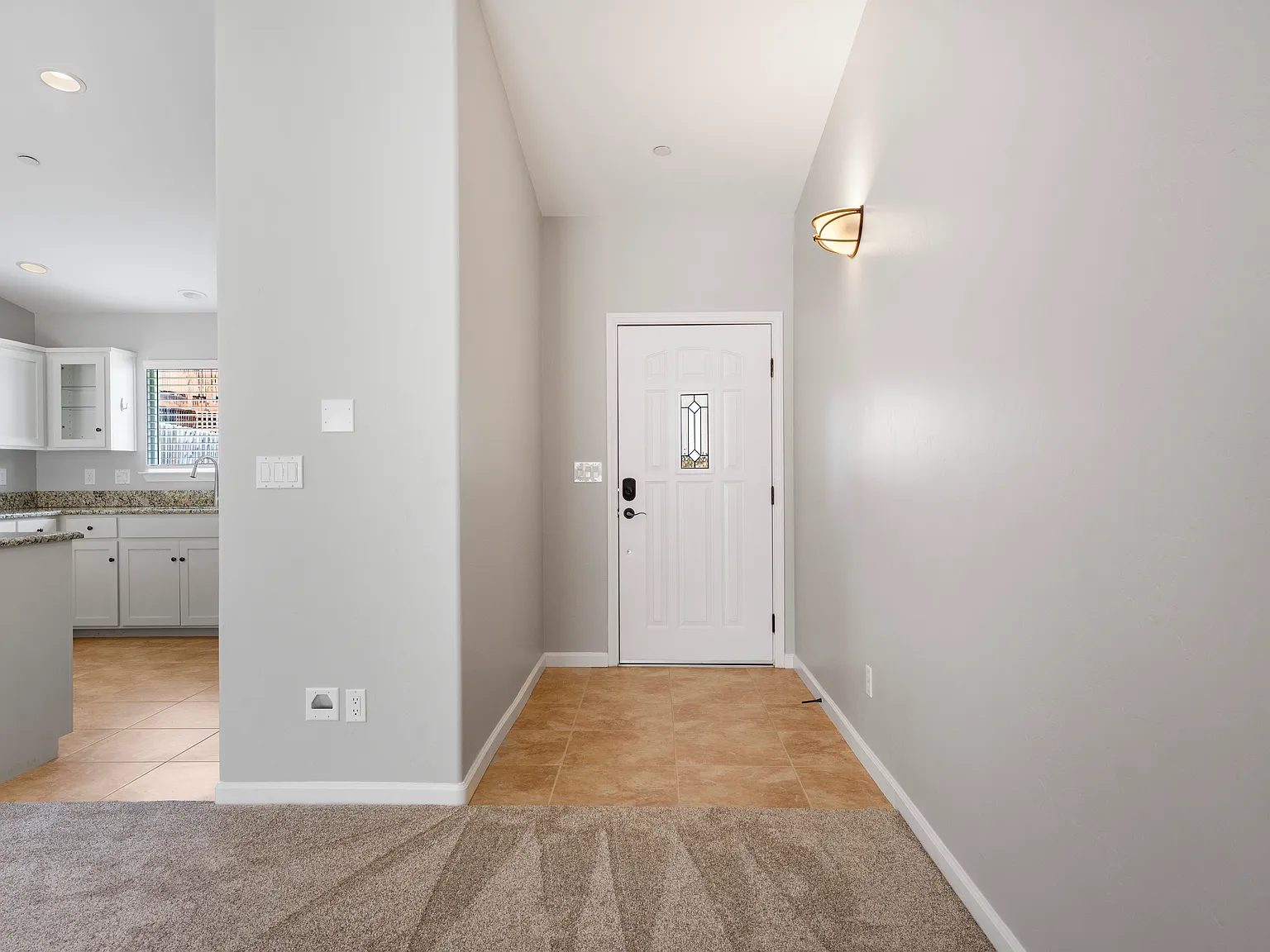 3 bed, 1789 sqft, $4,050 — Photo 4