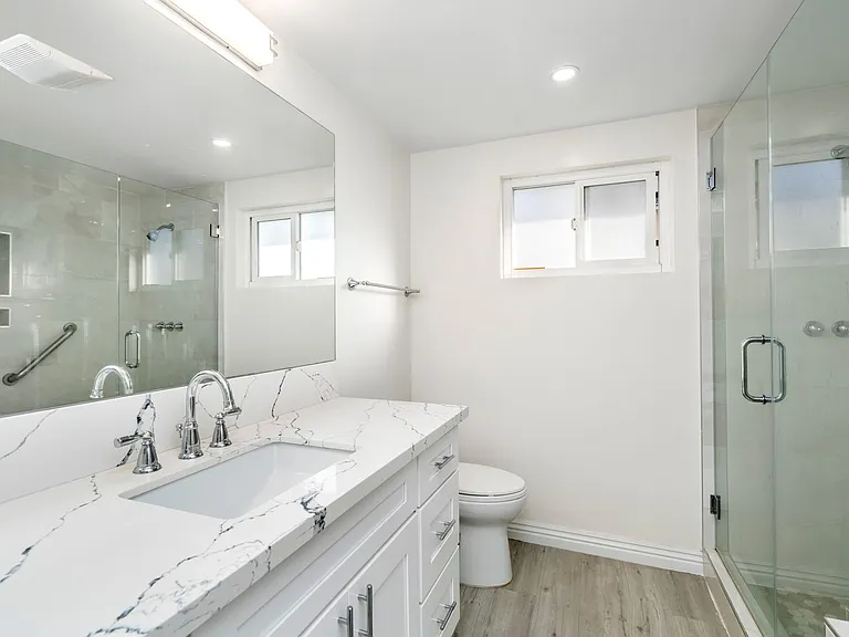 3720 Emerald St — Photo 74