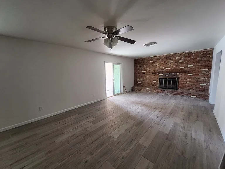 2801 El Berrendo Ave — Photo 3