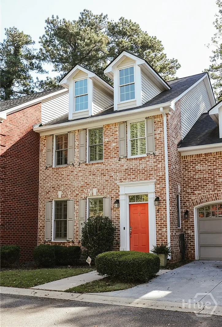 3 bed, 2.5 bath, 2175 sqft, $2,200 — Photo 4