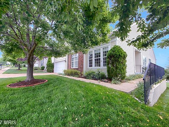 2nd image of 25 Ashland Cir