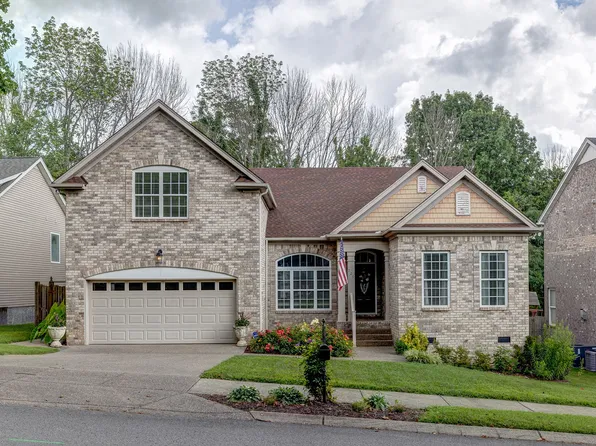 726 Cowan Dr, Nolensville, TN 37135