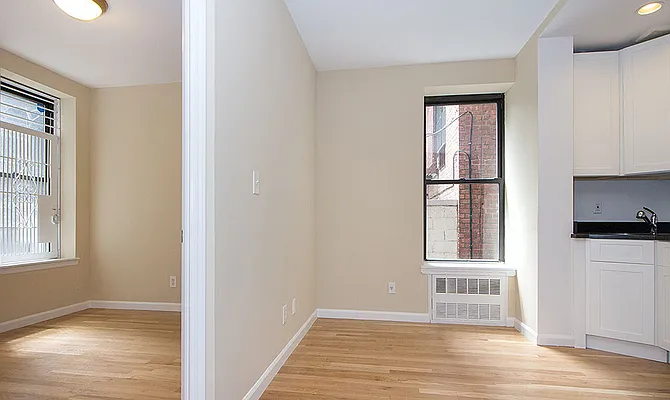 Rented by Copperwood Real Estate | media 17