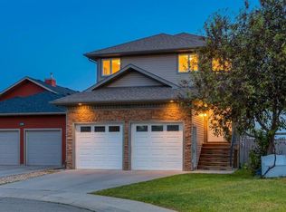 156 SW Camden Ct, Strathmore, AB T1P 1Y1