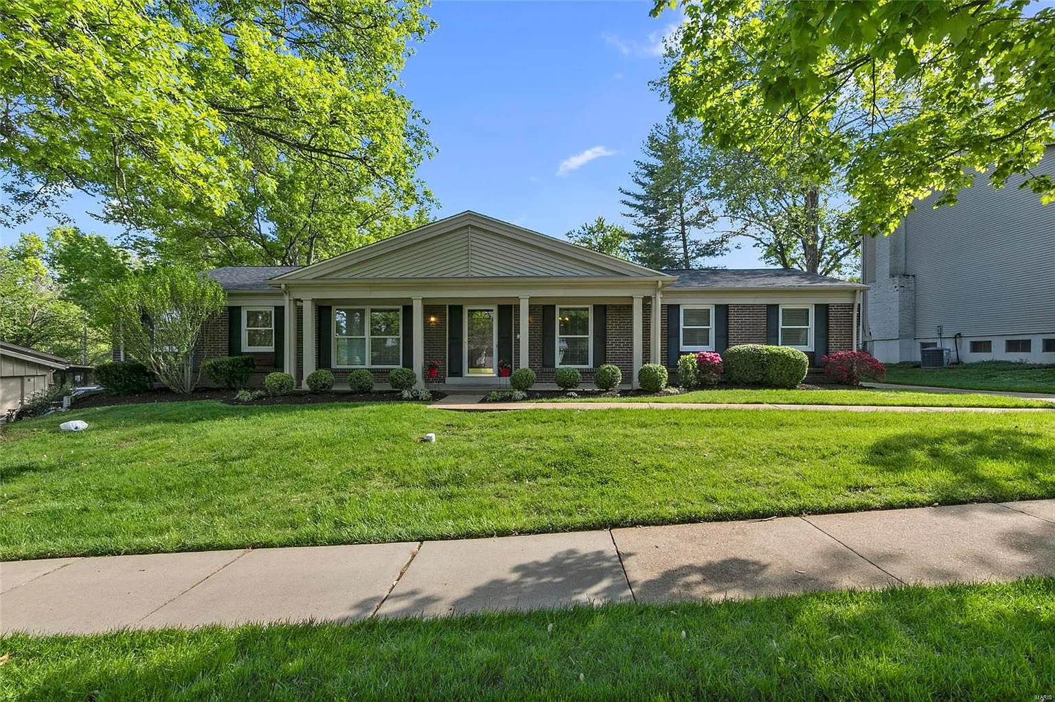 120 Lea Meadows Dr photo 1