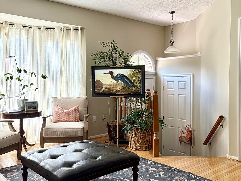 Front Entrance/Living Room
