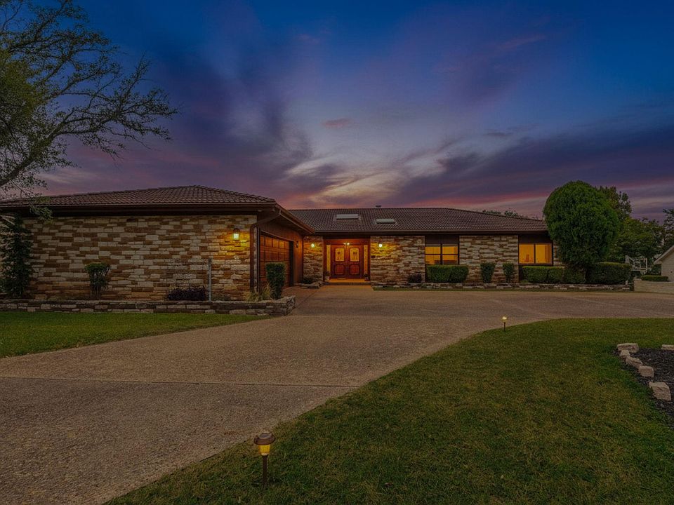 1st image of 113 Indian Bend Dr