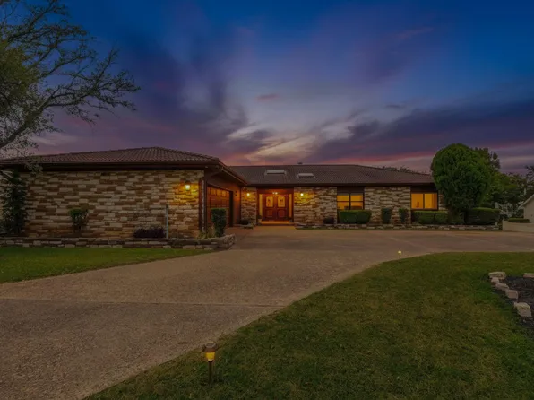 113 Indian Bend Dr, Lakeway, TX 78734