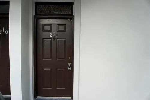 213 Lake Pointe Dr #211 Photo 1