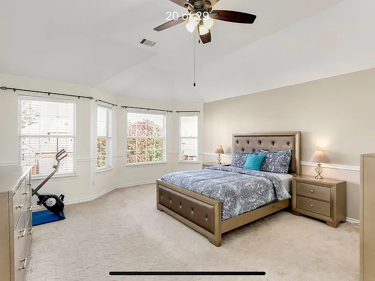 1419 Santa Fe Trl — Photo 10
