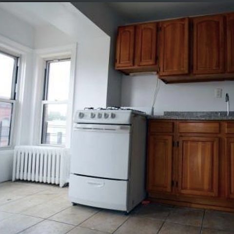 2nd image of 1098 Bushwick Ave #4FS