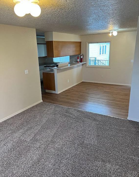 1st image of 2315 E Locust St APT 202