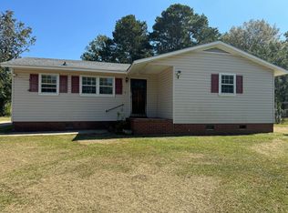 411 Parkland Place Rd, Greenwood, SC 29646