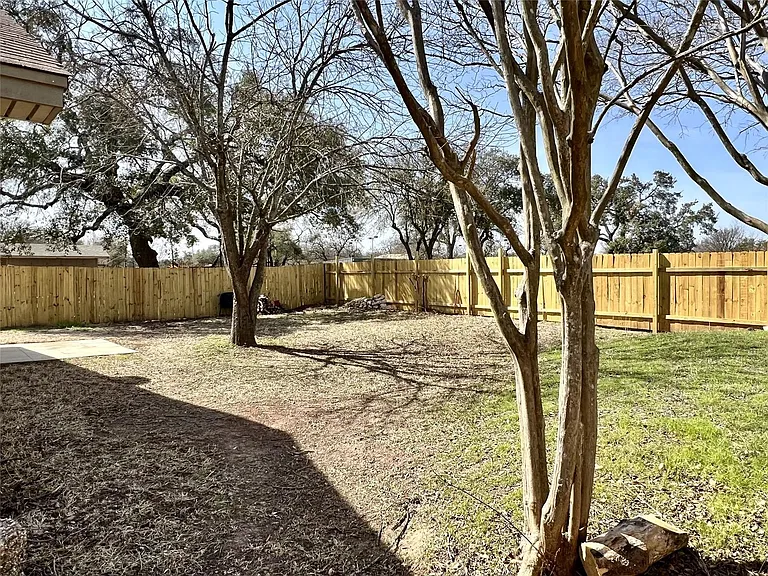 1101 Forest Oaks Path — Photo 18
