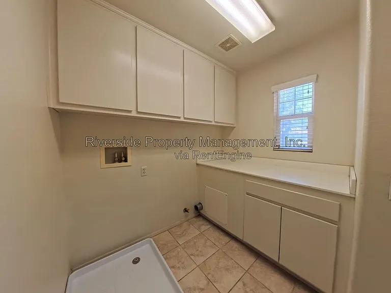 4031 Cey Ct — Photo 31